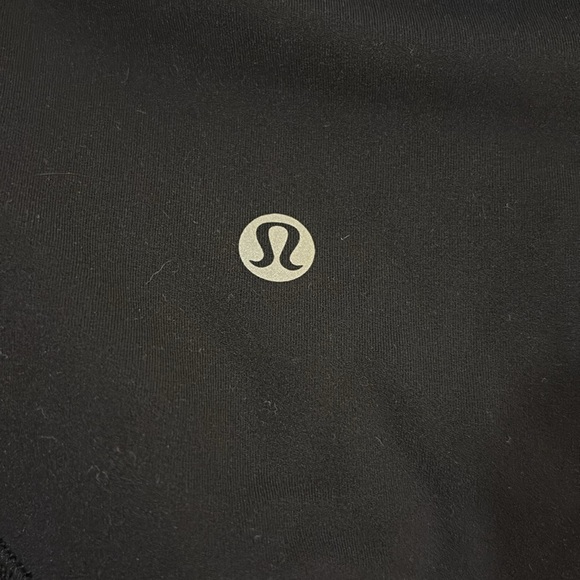 Brand new with tags Lululemon Align Wide-leg crop size 6, black! - Picture 3 of 7